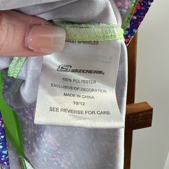 Girls 10/12 Skechers athletic tank - Picture 4 of 4